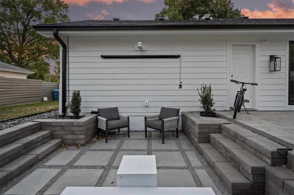8221 Beverly Drive — photo 40