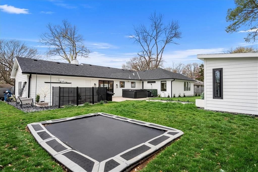 8221 Beverly Drive — photo 41