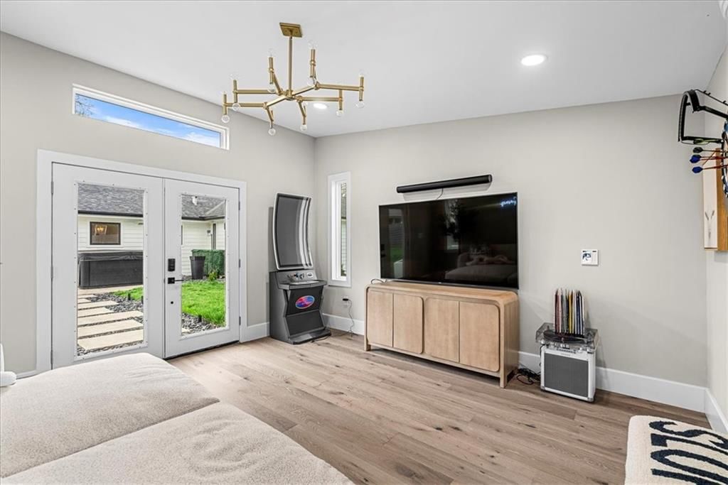 8221 Beverly Drive — photo 43