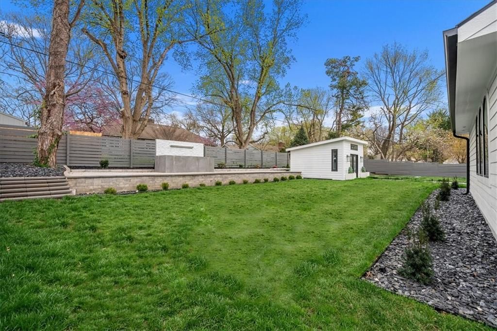 8221 Beverly Drive — photo 45