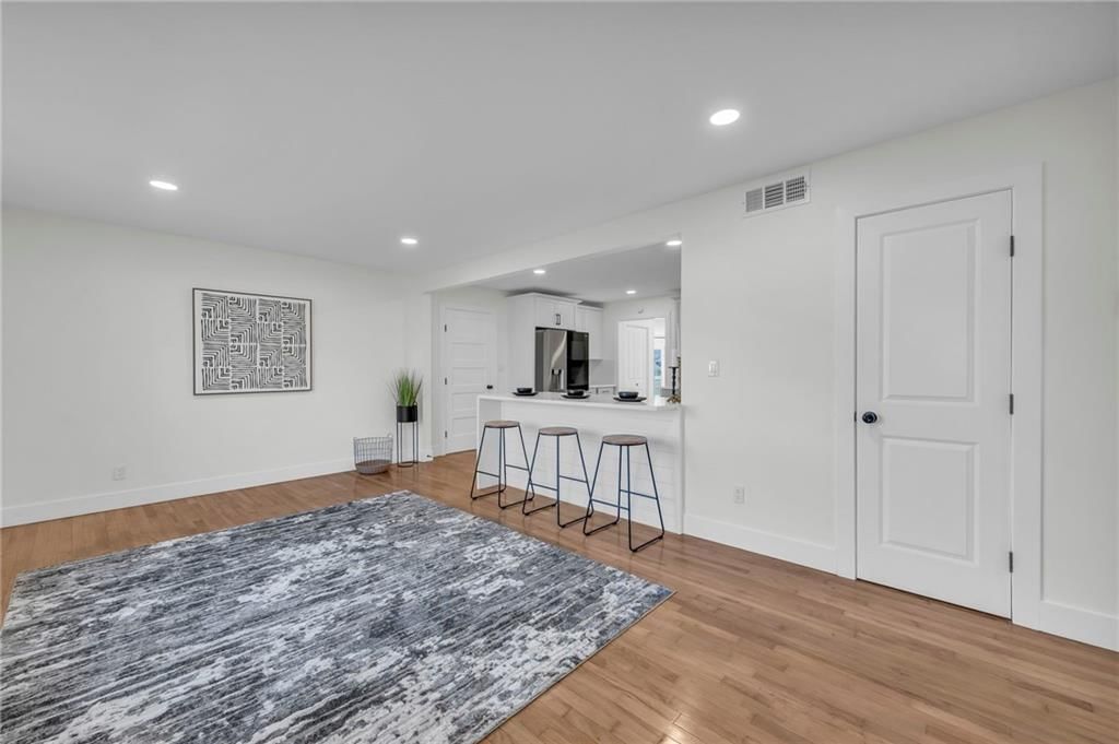 7107 Outlook Street — photo 6
