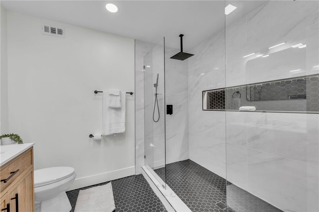 7107 Outlook Street — photo 20