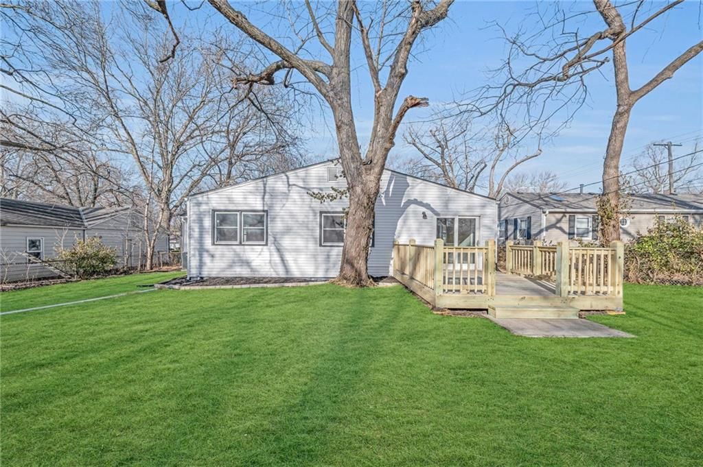 7107 Outlook Street — photo 35