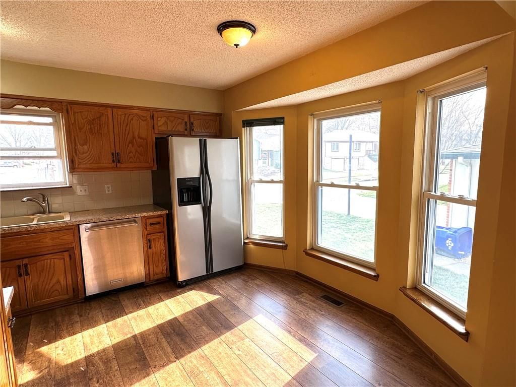 15602 W 126th Street — photo 11