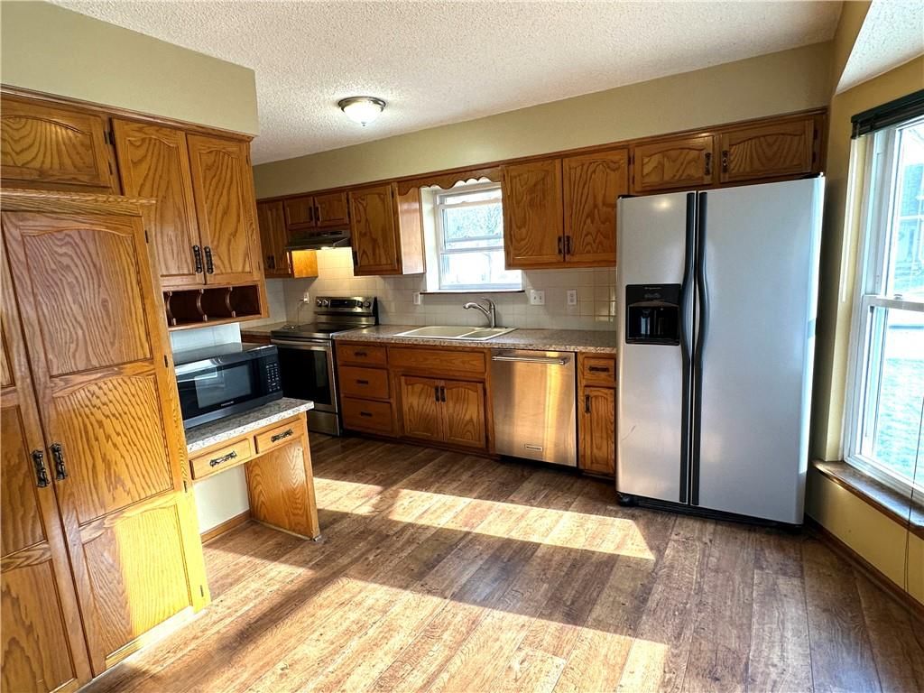 15602 W 126th Street — photo 12