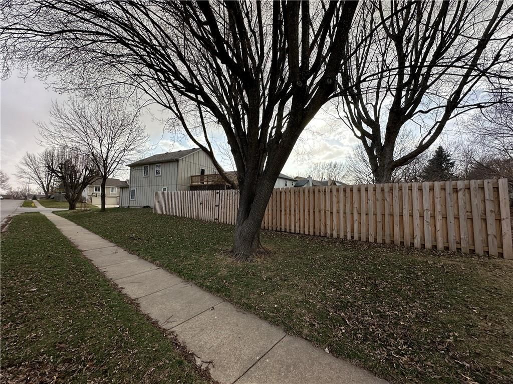 15602 W 126th Street — photo 37