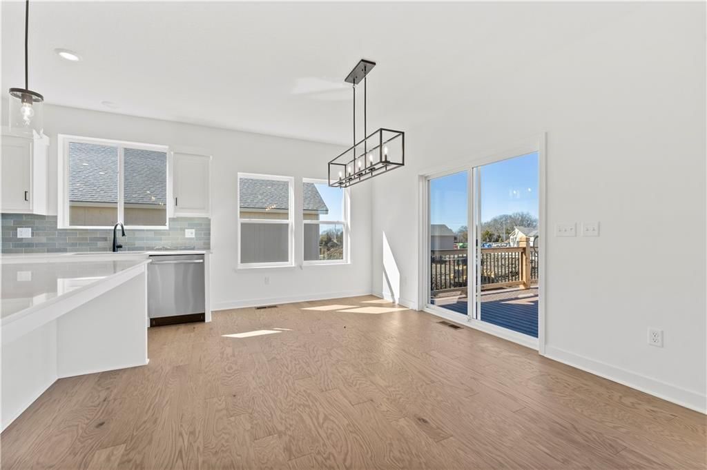 10612 N Jefferson Street — photo 11