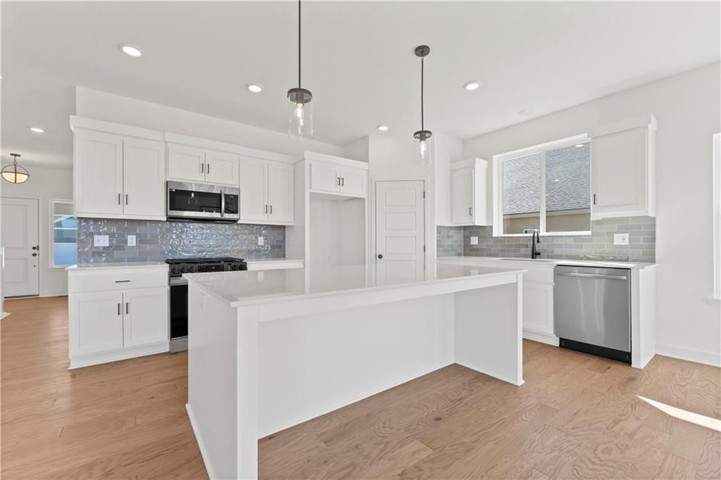 10612 N Jefferson Street — photo 15