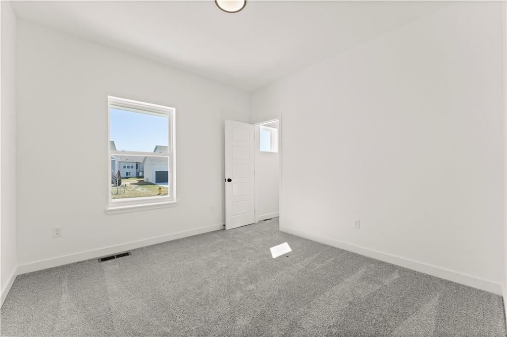 10612 N Jefferson Street — photo 25