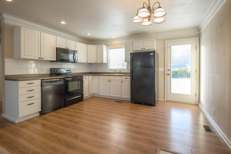 1214 Swope Drive — photo 4