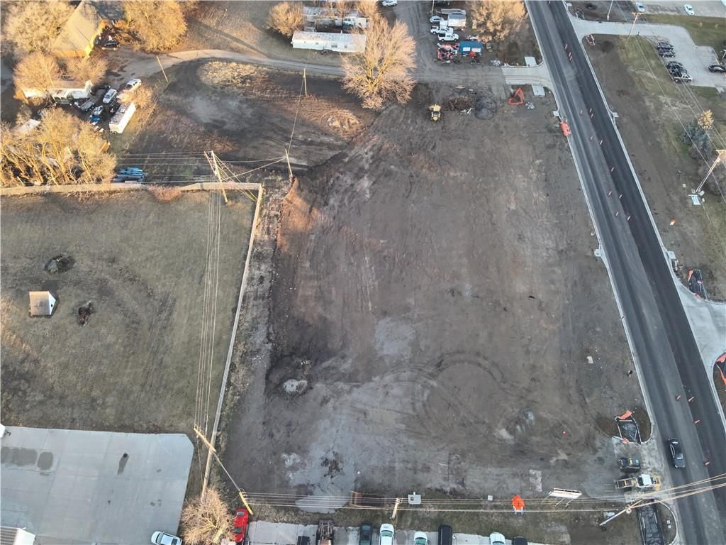 2712 S Main Street — photo 2