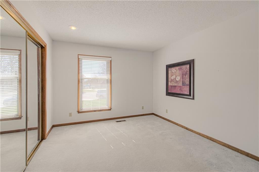 7012 N Benton Court — photo 19