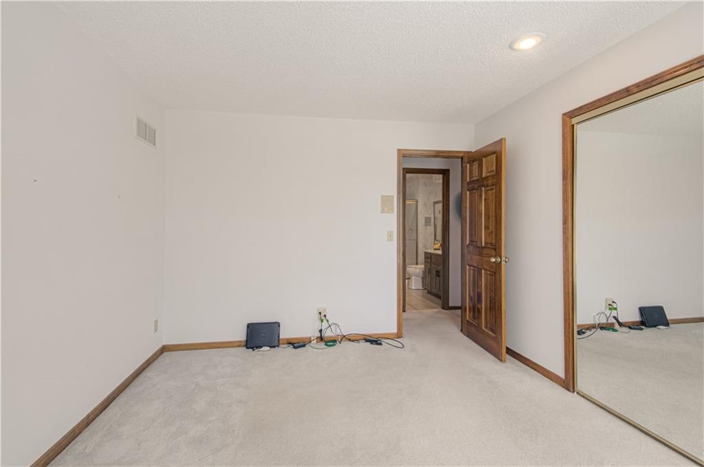 7012 N Benton Court — photo 20