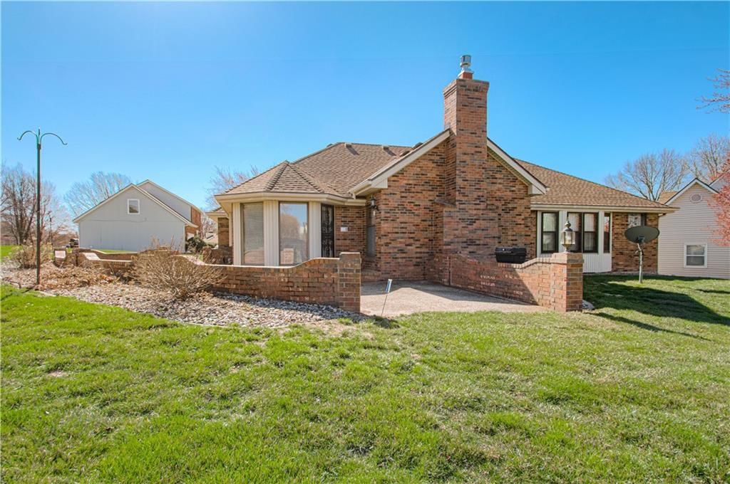 7012 N Benton Court — photo 30
