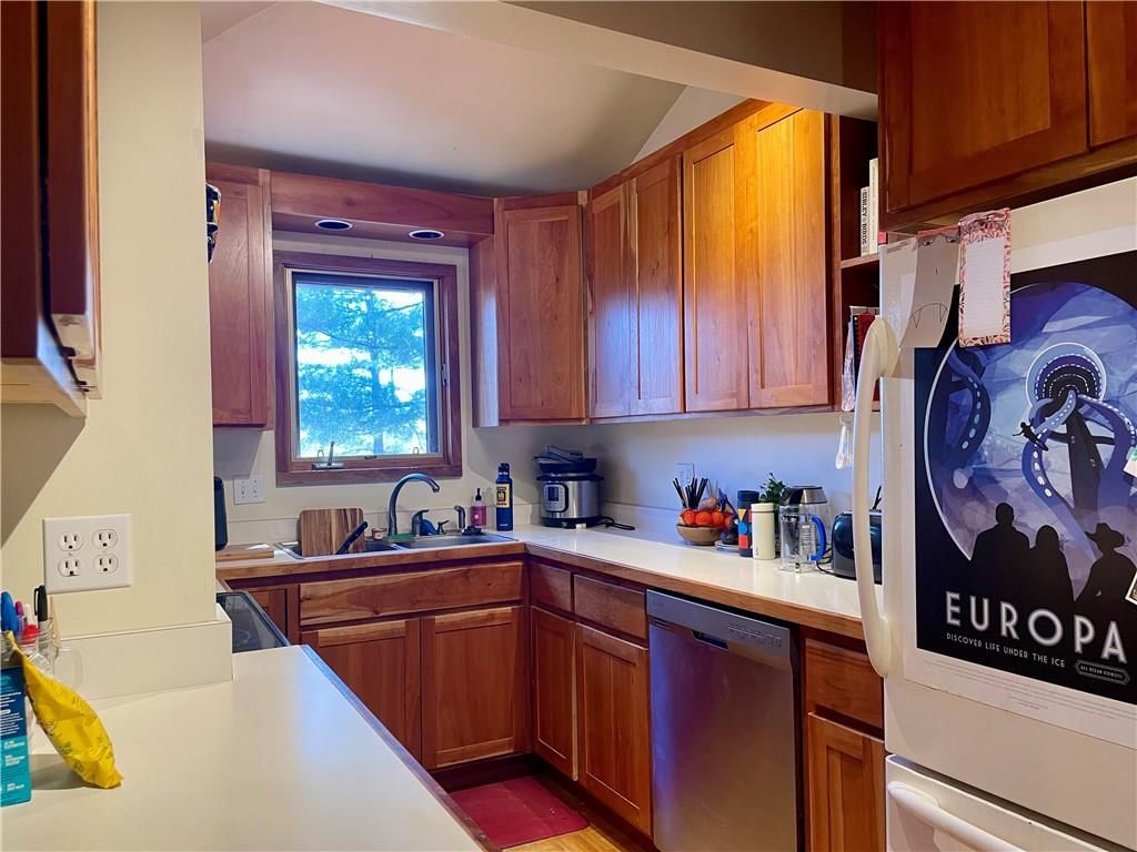 920 W 2ND Street — photo 19