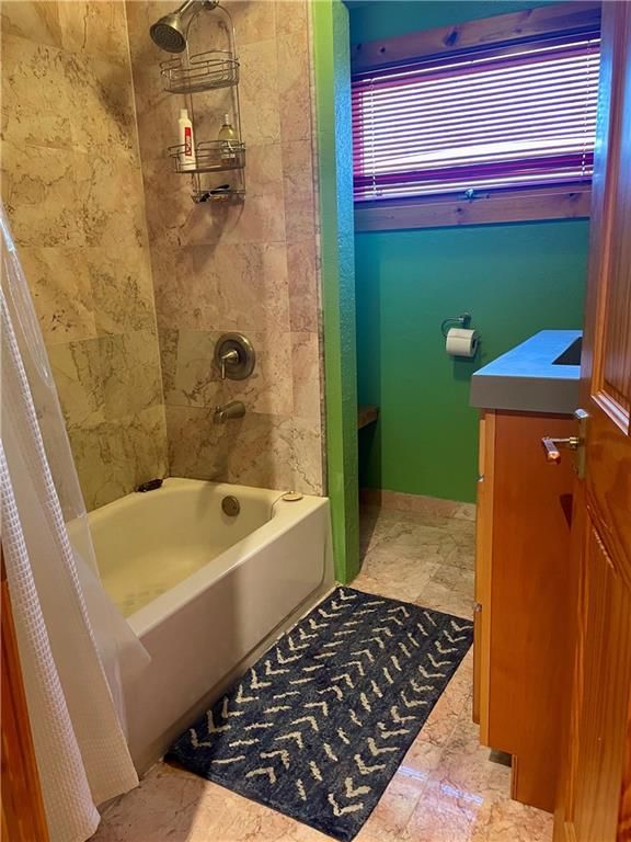 920 W 2ND Street — photo 27