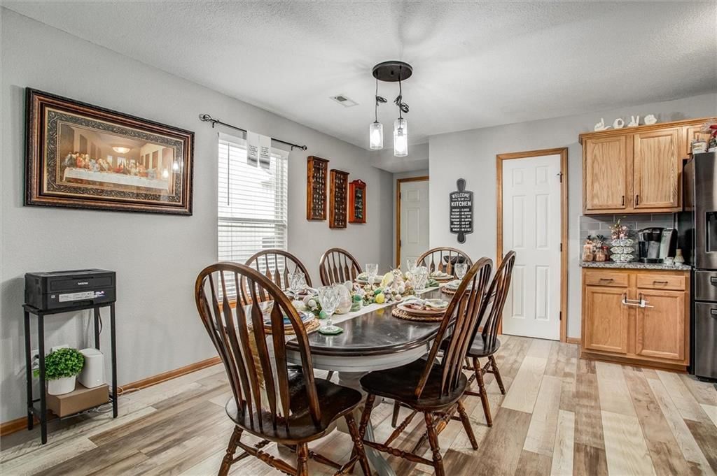 400 NE Coldwater Creek Drive — photo 7