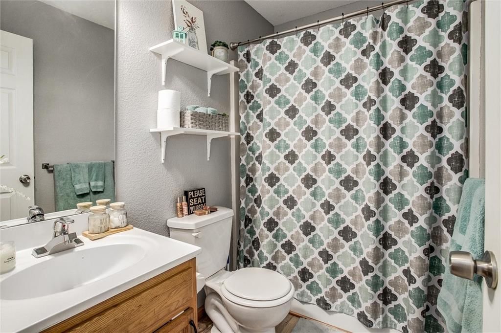 400 NE Coldwater Creek Drive — photo 21