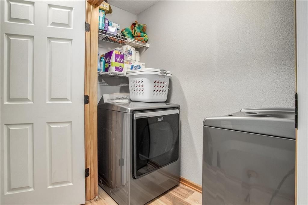 400 NE Coldwater Creek Drive — photo 22