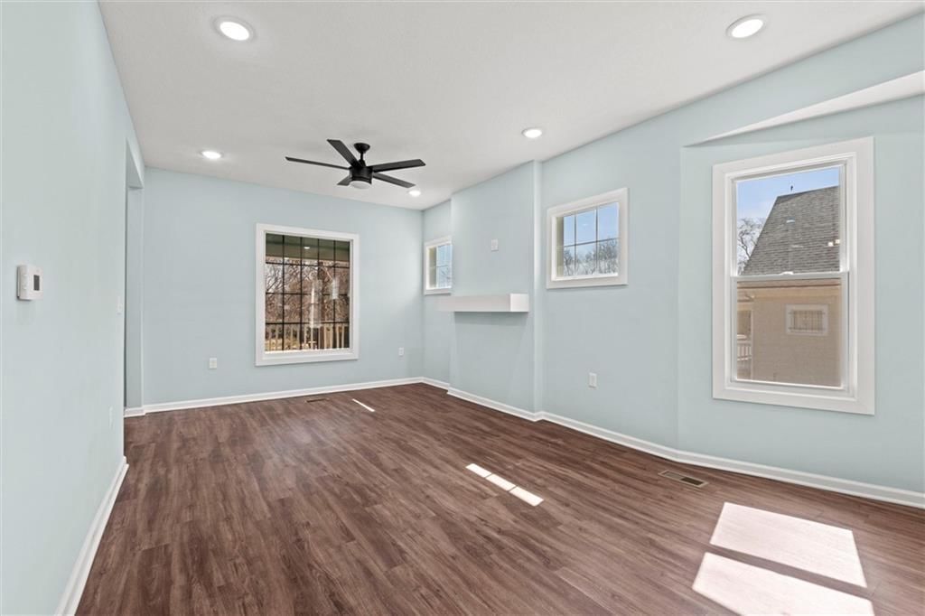 2414 Spruce Avenue — photo 7