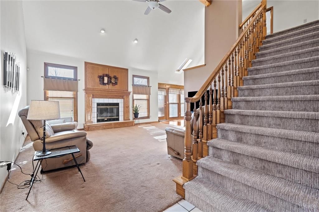 Photo 5 of 37 - 1549 SW Fredrick Drive