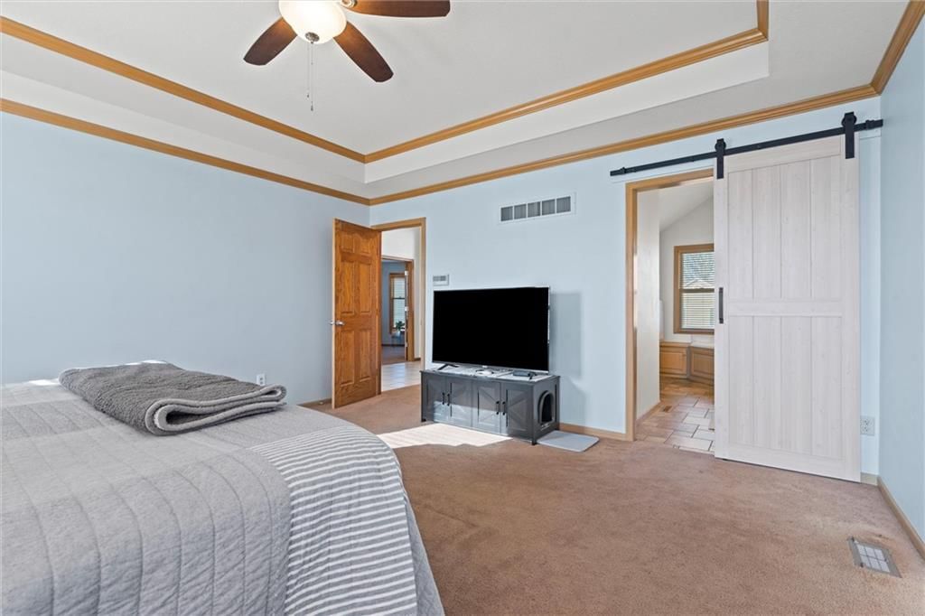 Photo 19 of 37 - 1549 SW Fredrick Drive
