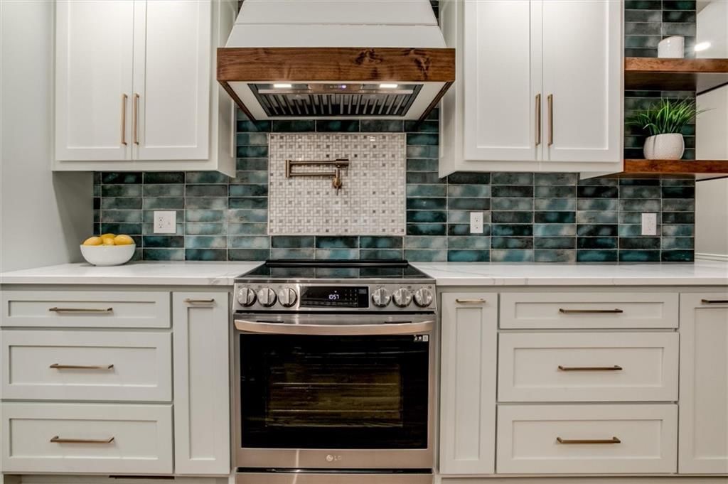 6681 Woodson Drive — photo 8