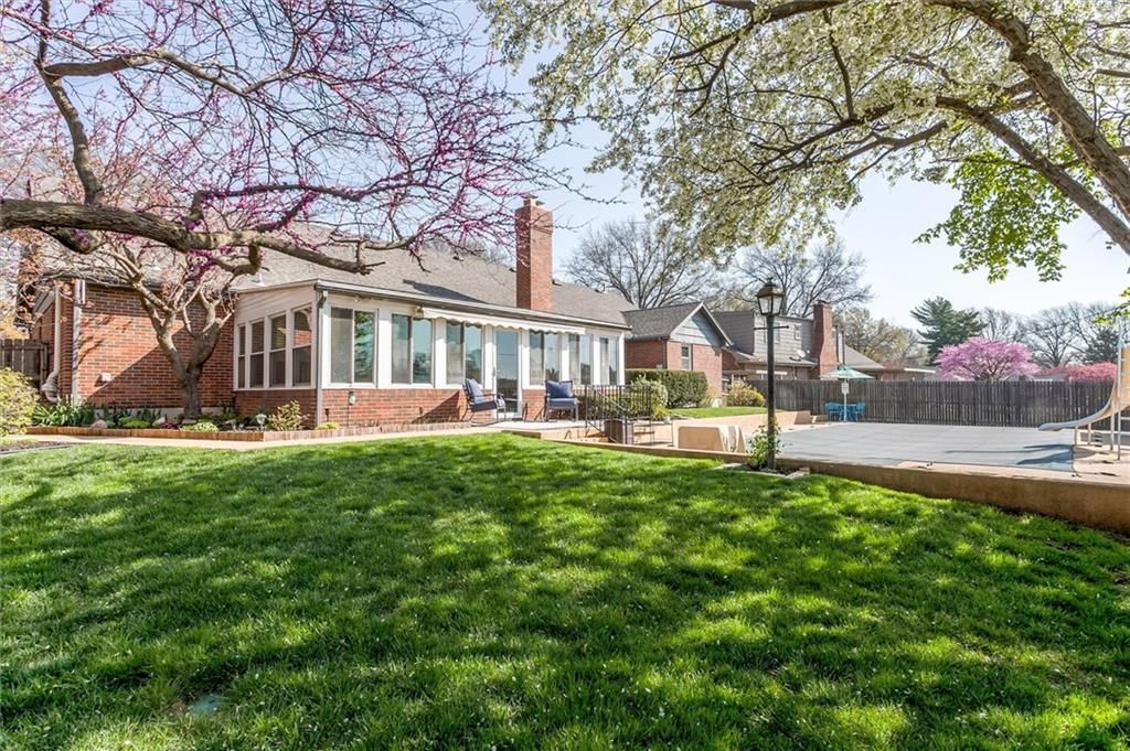 6681 Woodson Drive — photo 33