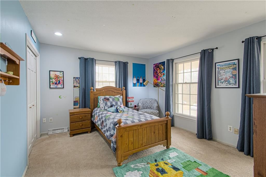 6814 N Euclid Avenue — photo 29