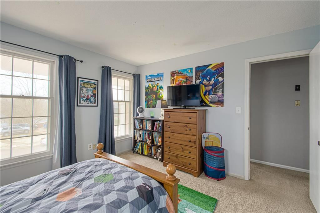 6814 N Euclid Avenue — photo 30
