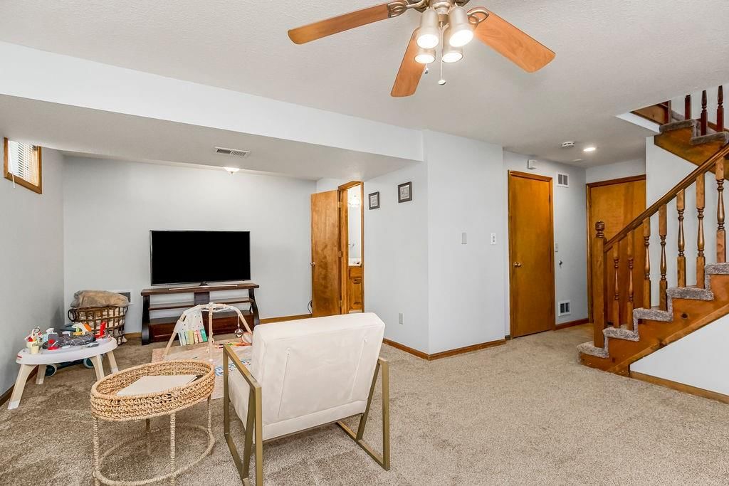 8515 N Winan Avenue — photo 24