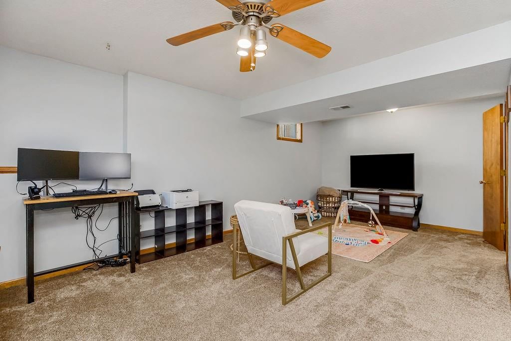 8515 N Winan Avenue — photo 25