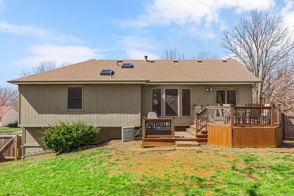 8515 N Winan Avenue — photo 29