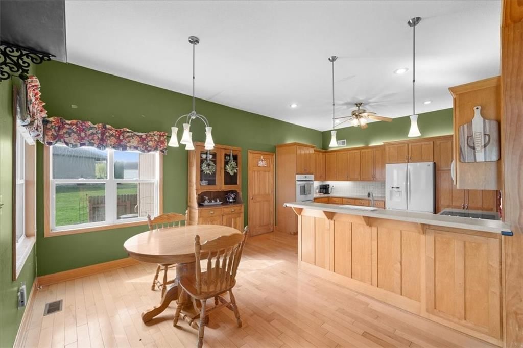 1609 SW Timberline Road — photo 5