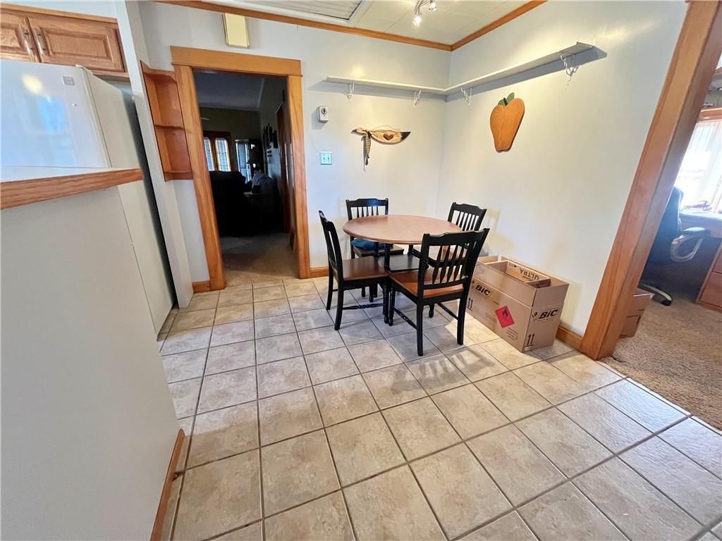 1811 N Locust Street — photo 11