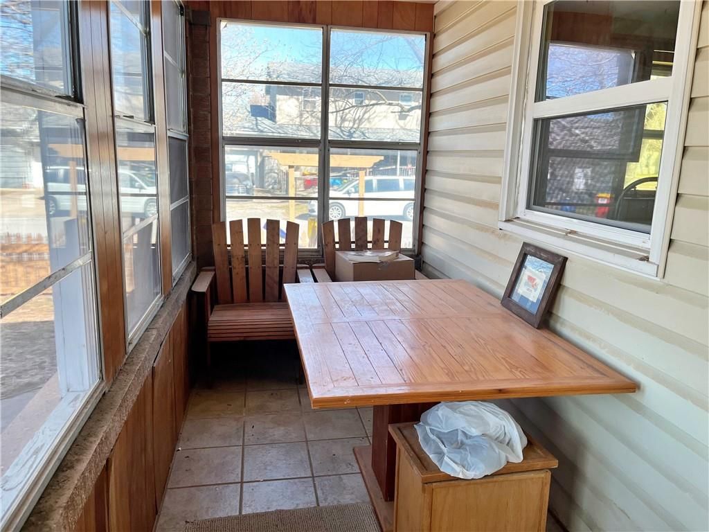 1811 N Locust Street — photo 21