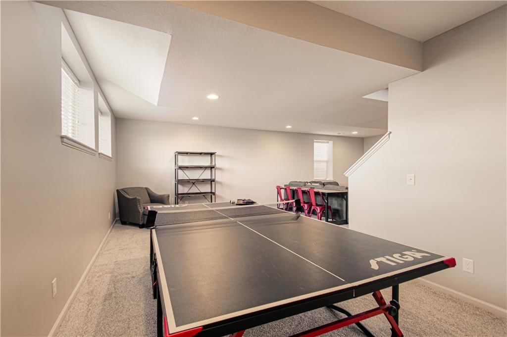407 W 10th Street — photo 28