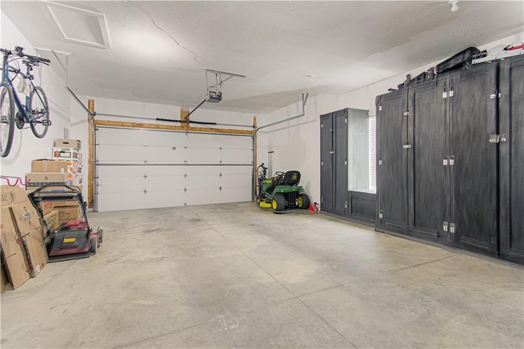 407 W 10th Street — photo 37