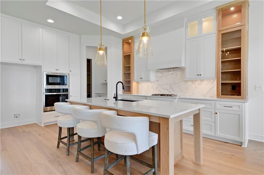 Photo 10 of 29 - 24936 W 98th Place