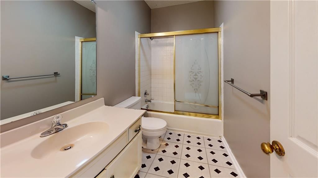 8727 NW 82nd Street — photo 14