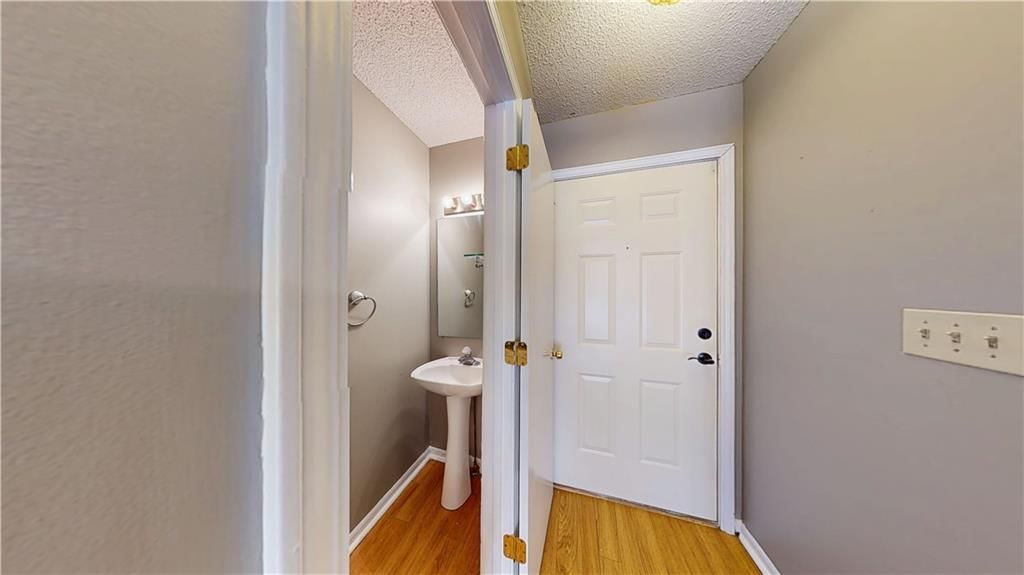 8727 NW 82nd Street — photo 15