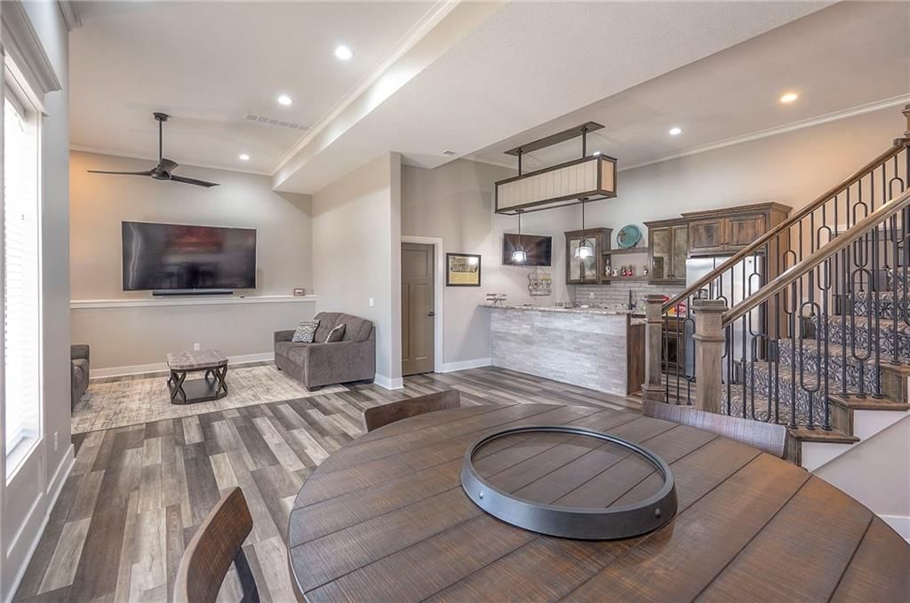 815 N Walnut Lane — photo 40