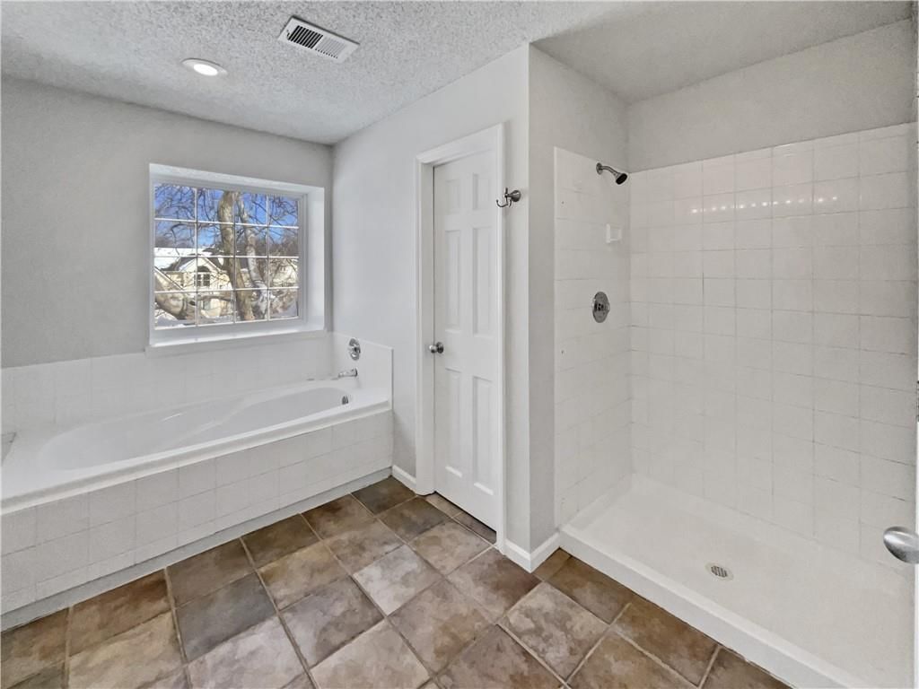 10009 W 126th Street — photo 28