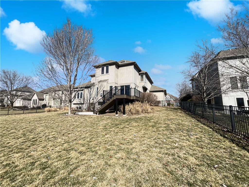 Photo 8 of 25 - 8515 NE 89th Terrace