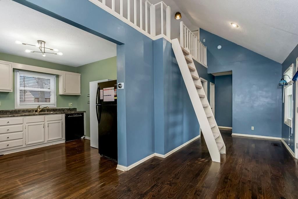 8117 Belleview Street — photo 12