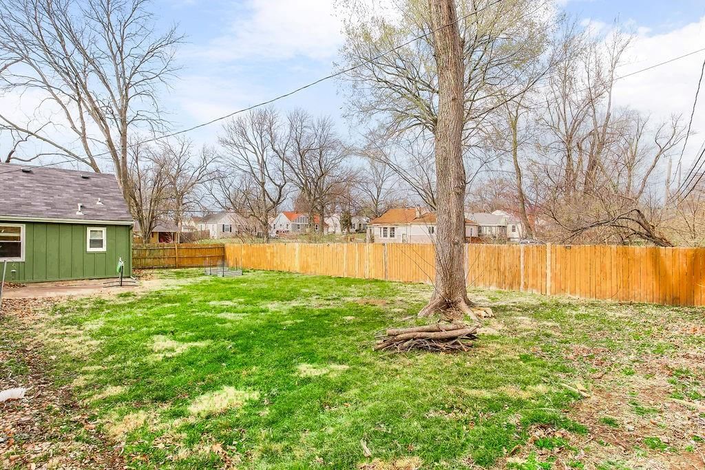 8117 Belleview Street — photo 31