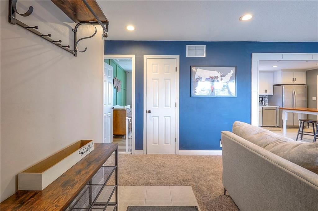 1404 S Franklin Drive — photo 8