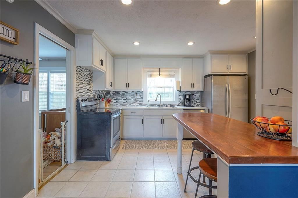 1404 S Franklin Drive — photo 16