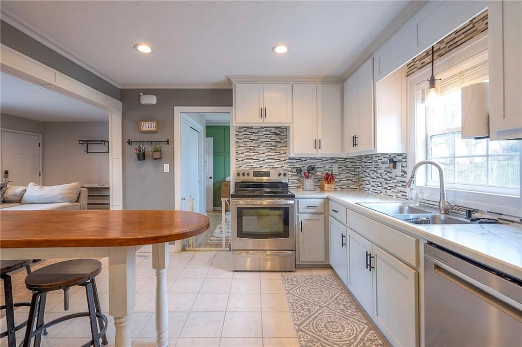 1404 S Franklin Drive — photo 22