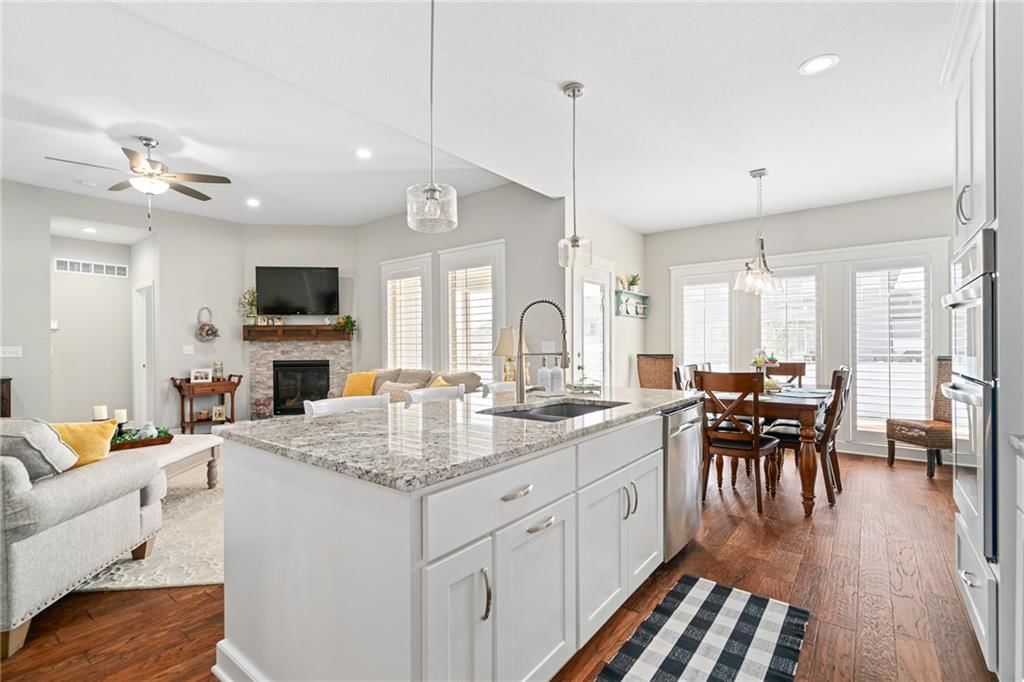 1295 NW Crestwood Drive — photo 14